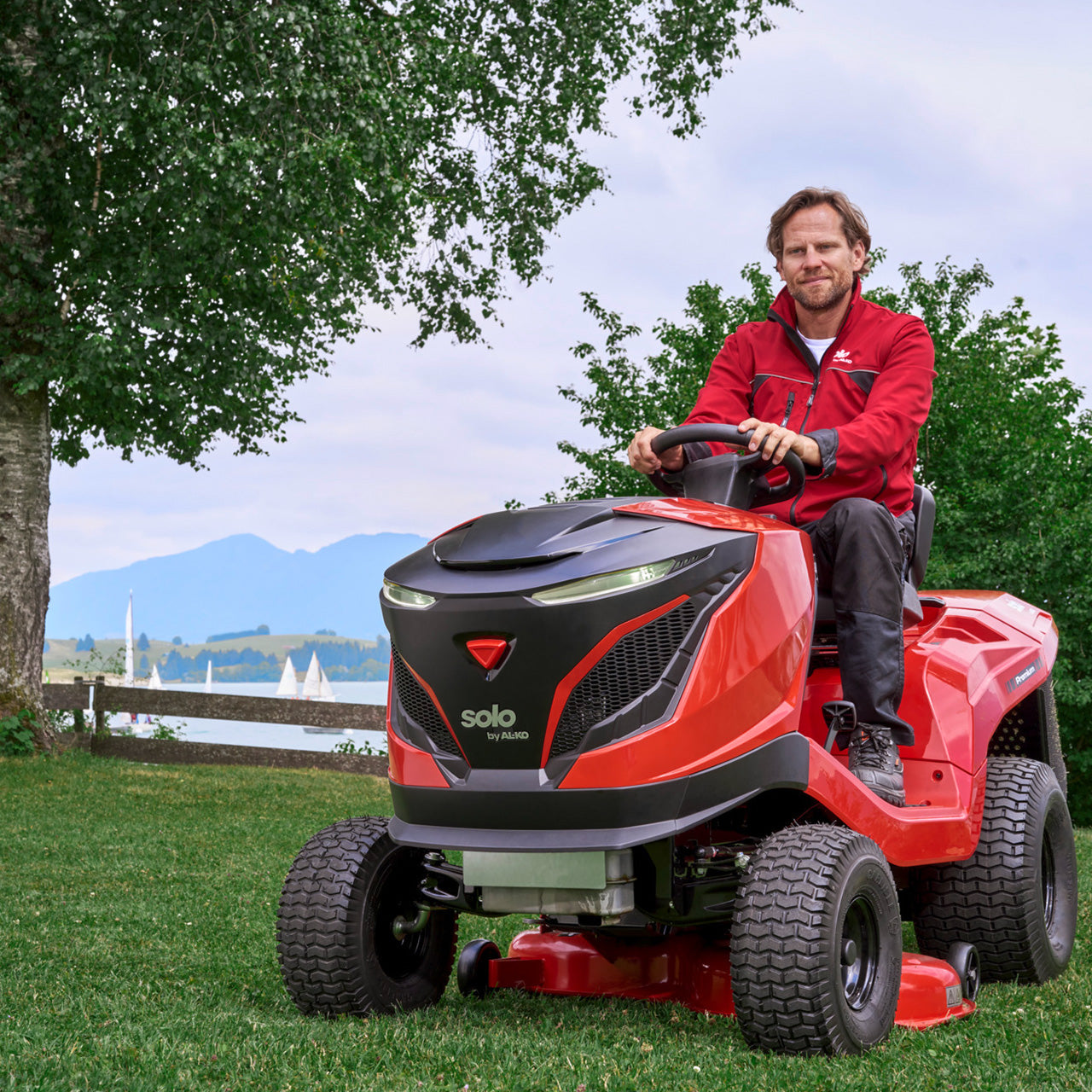 AL-KO Solo T22-105.4 HD-A V2 Ride On Lawnmower