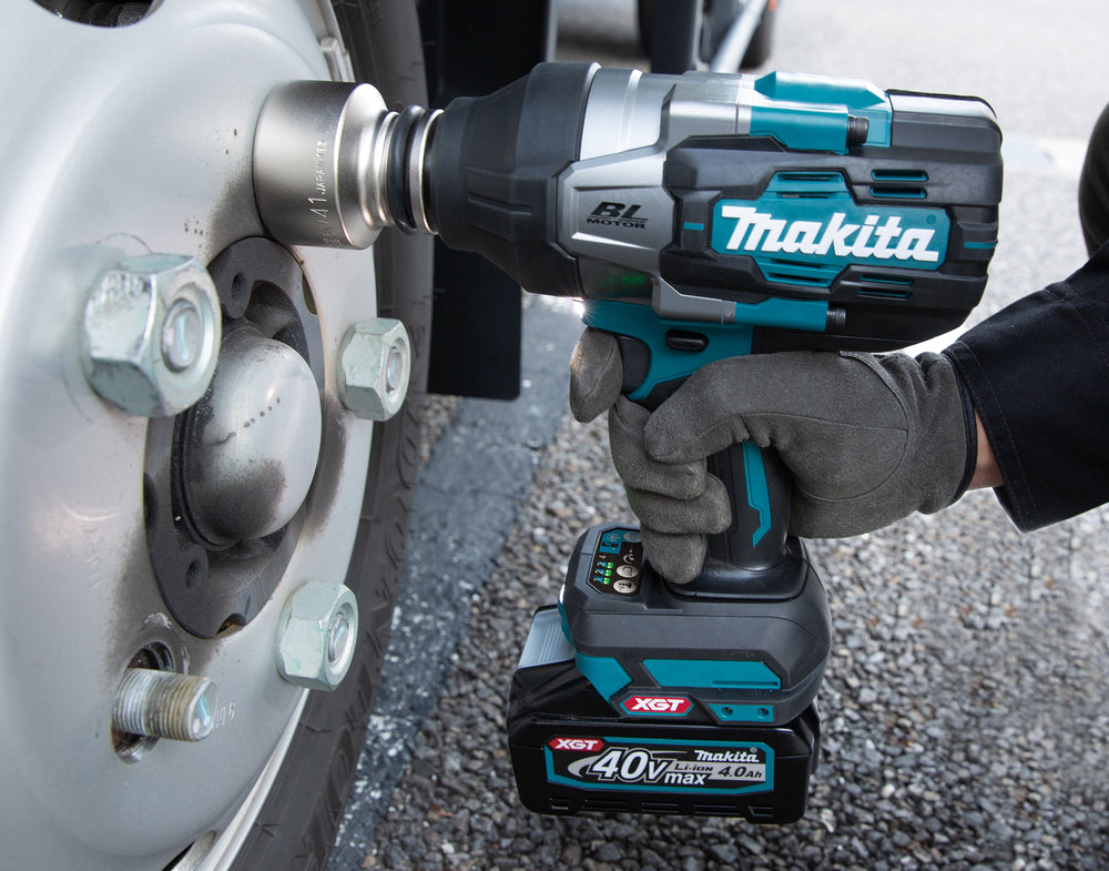 Makita TW001GZ01 40V XGT Impact Wrench with Makpac Case